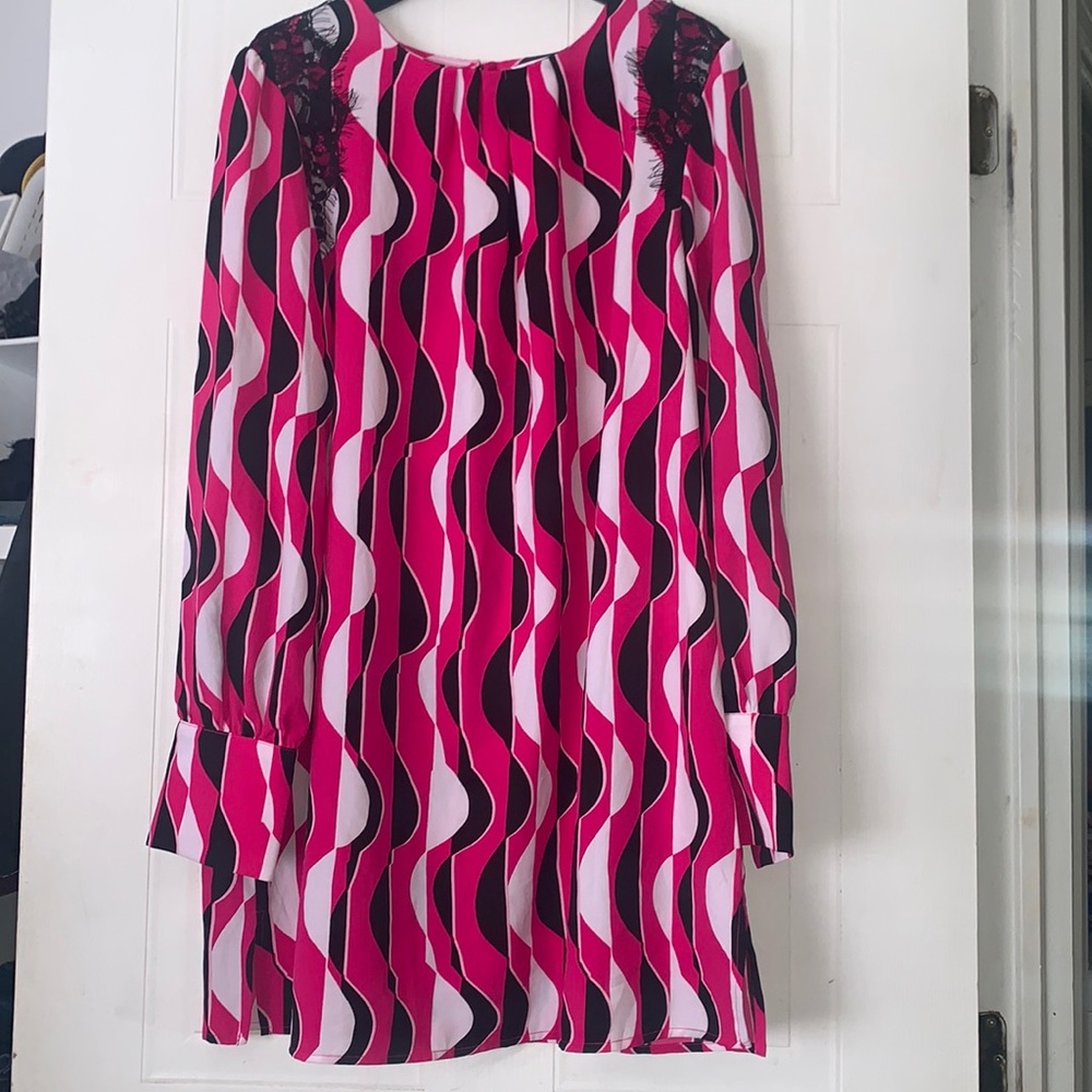 Nygard | Fushia geometric pattern dress size Medium